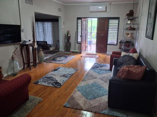 Suva Bed & Breakfast | Apianas BnB