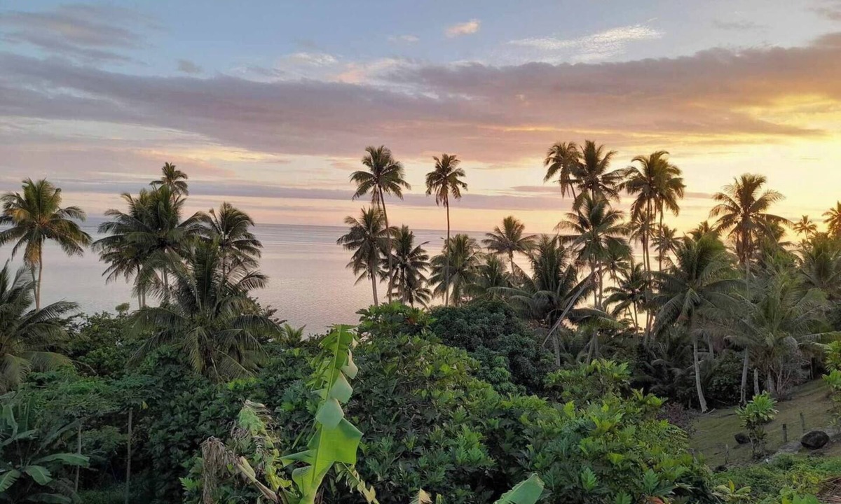 Savusavu House | Ocean White House