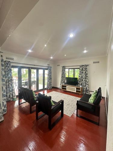Raviravi House | Raikiwai Homestay, Lami, Suva Central