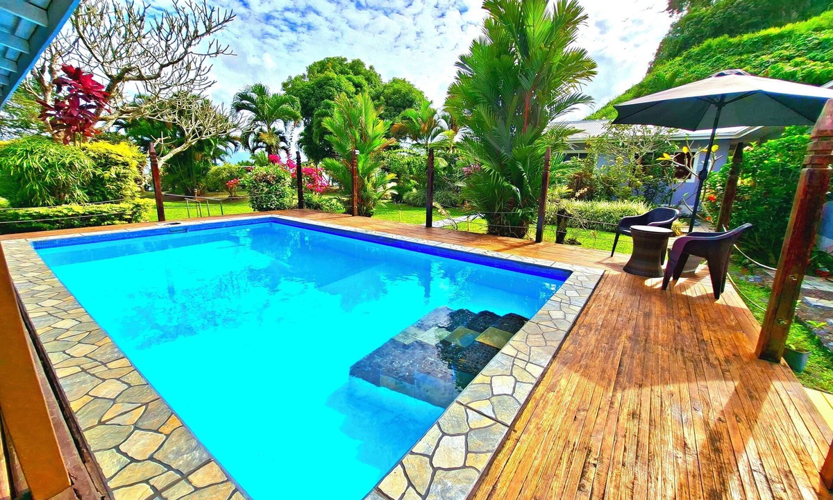 Savusavu Villa | Waterfront Villa with Pool & Beautiful Savusavu Bay Views