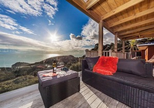 Romantic Piha in Auckland