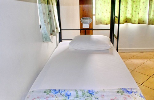 Wailoloa Hostel | Bluewater Lodge - Hostel