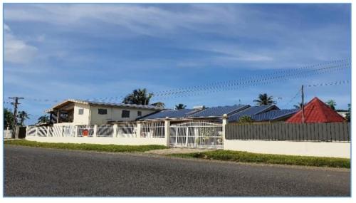 Suva House | 3 bedroom fully air conditioned family home -spacious, free parking