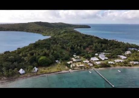 Nananu-i-Ra Apartment | Beachfront Sunset Bure