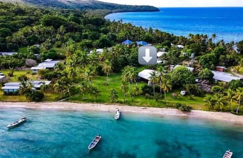 Nananu-i-Ra Apartment | Beachfront Sunset Bure