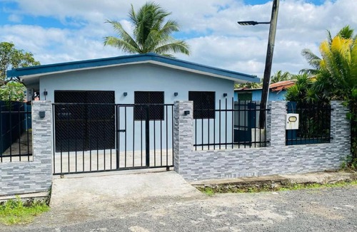 Nasinu House | Demberlys Hideaway