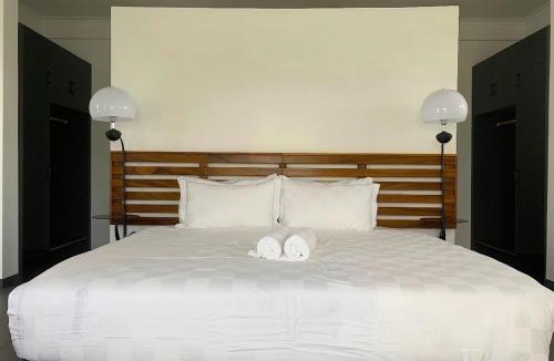 Nadi Villa | Naisoso Lake Side Villa