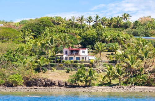 Volivoli House | Oceanfront/Breathtaking views, Hanging Bed, Private pool, and Maids