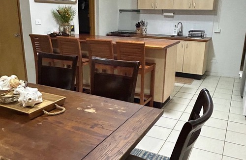 Sonaisali Island House | Surf Retreat: Spacious 6-bedroom house with AC, WiFi in charming Sonasali, Nadi
