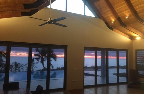 Tagaqe Villa | Three Palms Villa
