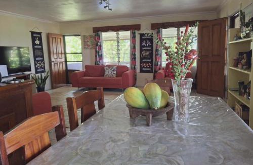Nadi House | Yaubula Bed and Breakfast Homestay