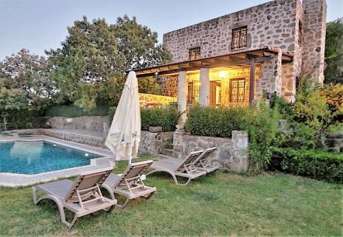 Authentic Bodrum Villa with Special Private Pool in Bodrum