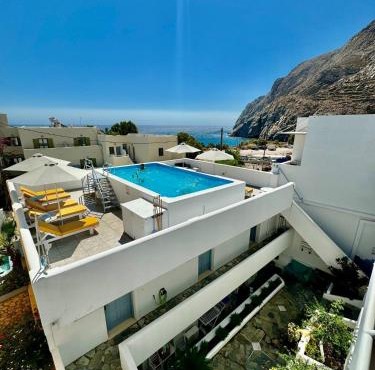 Zacharakis Studios in Kamari