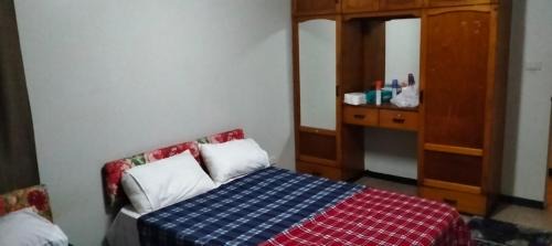 Martintar Bed & Breakfast | Singhs apartment double budget shared room