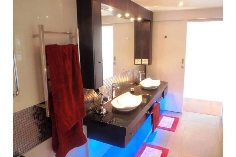 Photo of Bathroom in Suva