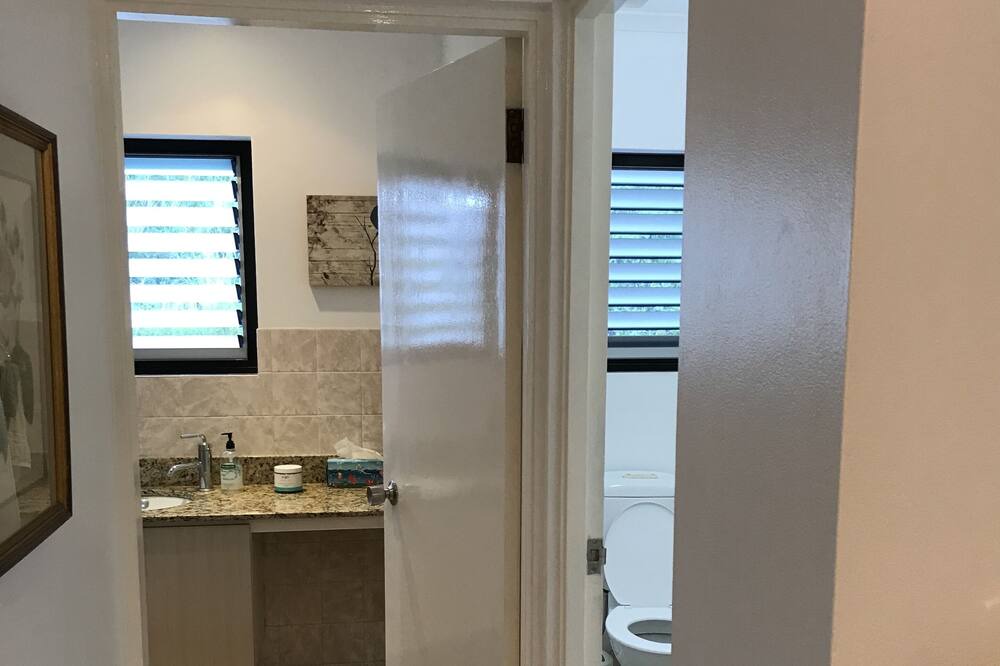 Photo of Bathroom in Korotogo