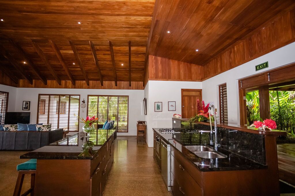 Photo of Kitchen in Tagaqe