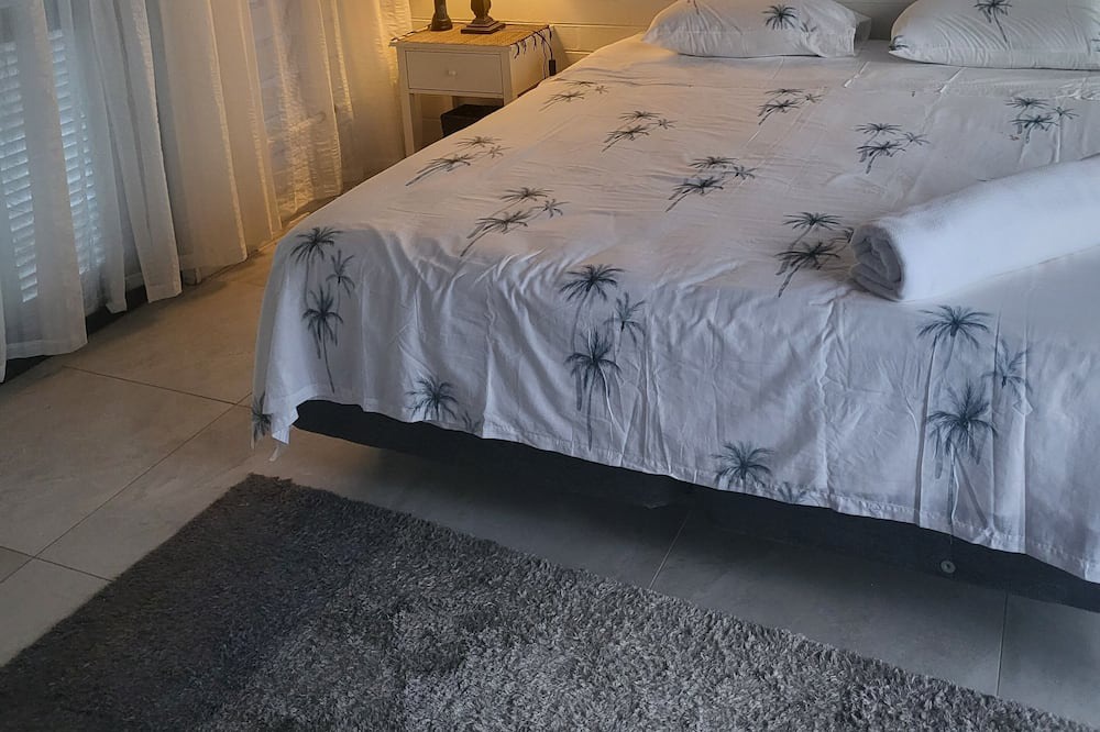 Photo of Bedroom in Pacific Harbour
