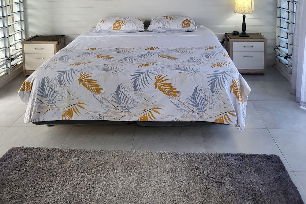 Photo of Bedroom in Pacific Harbour