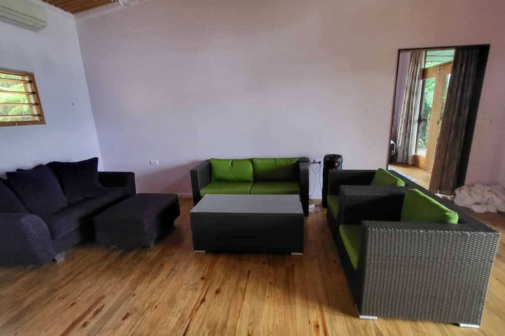 Photo of Livingroom in Deuba