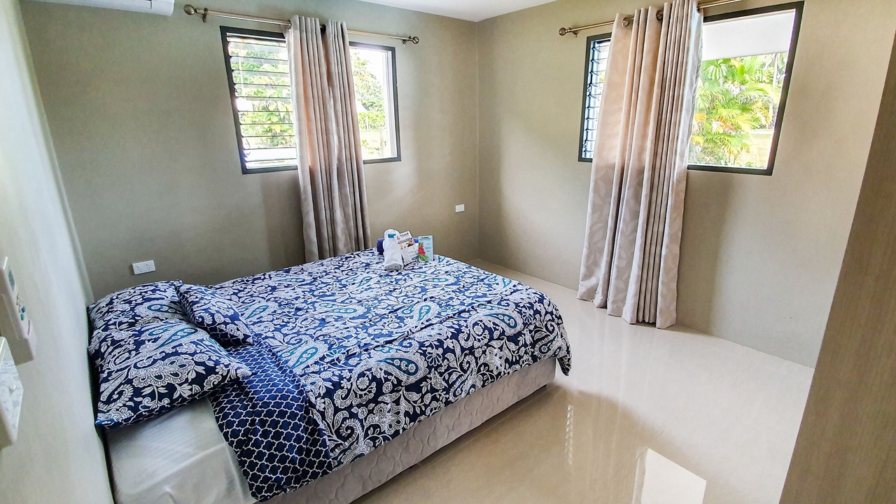 Photo of Bedroom in Pacific Harbour