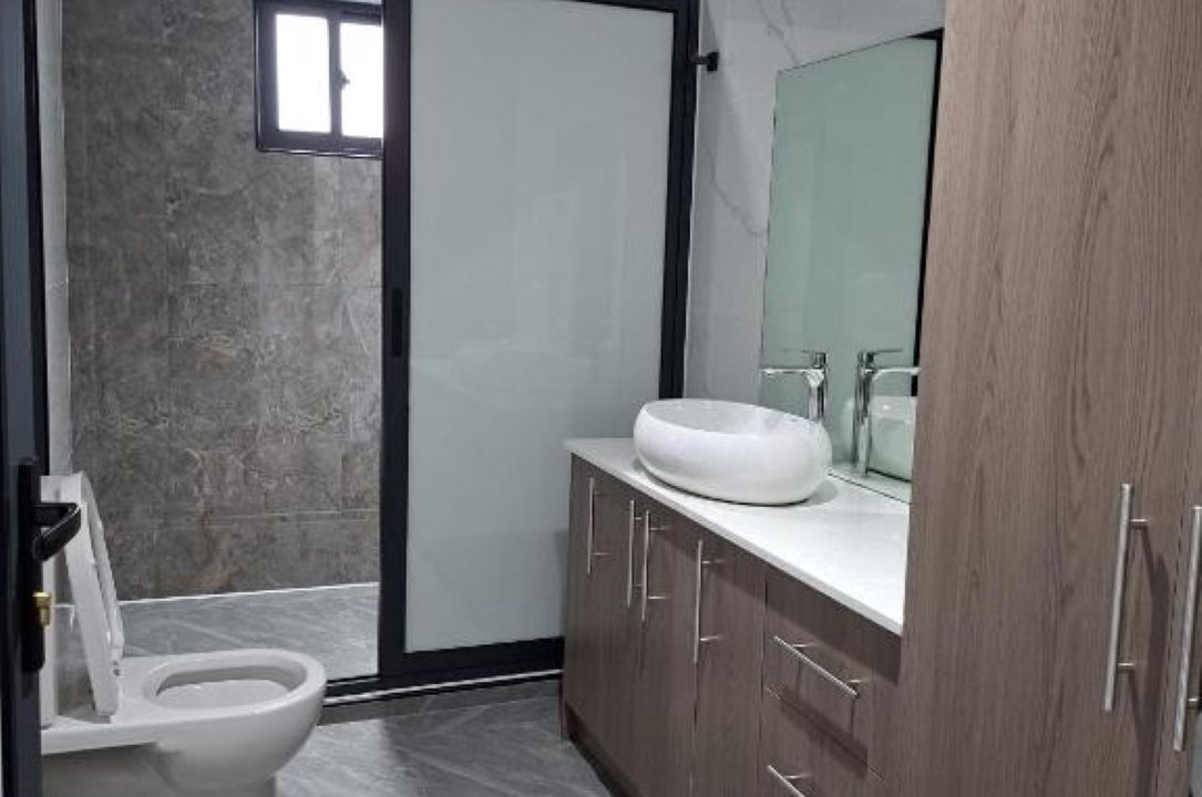 Photo of Bathroom in Wailoloa