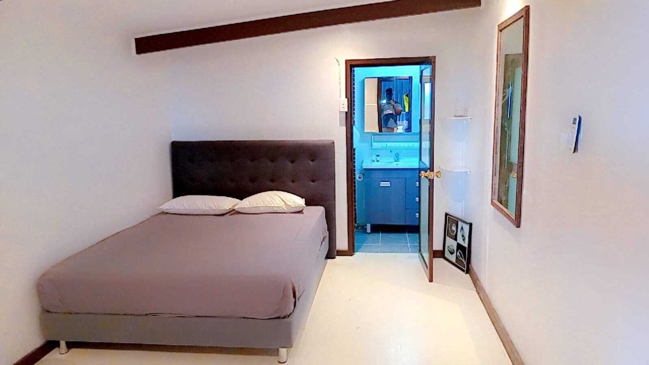 Photo of Bedroom in Northern Division