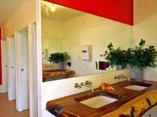 Photo of Bathroom in Nanuya
