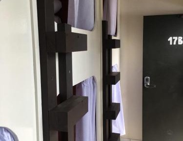 Capsule Beds Room