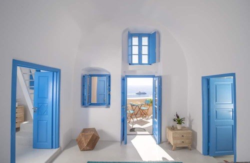Oia House | Anemi House & Villas